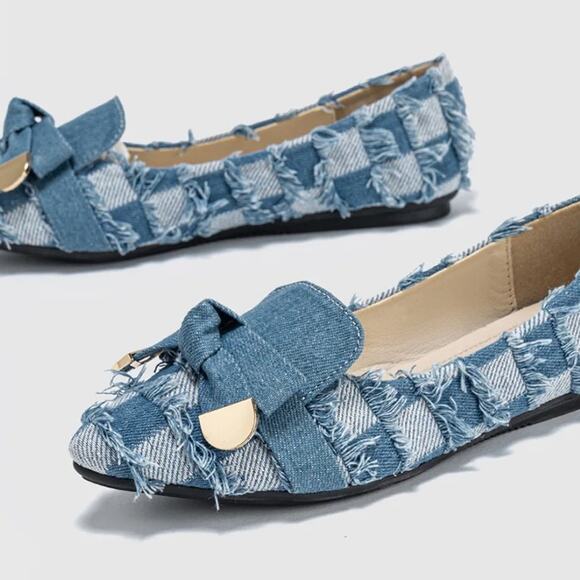 Flats - Picture 2 of 4